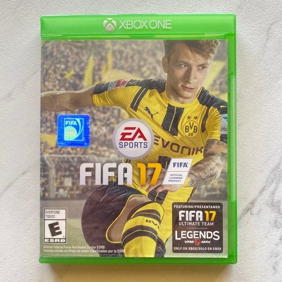 Xbox One FIFA 17 EA Sports - Picture 1 of 5